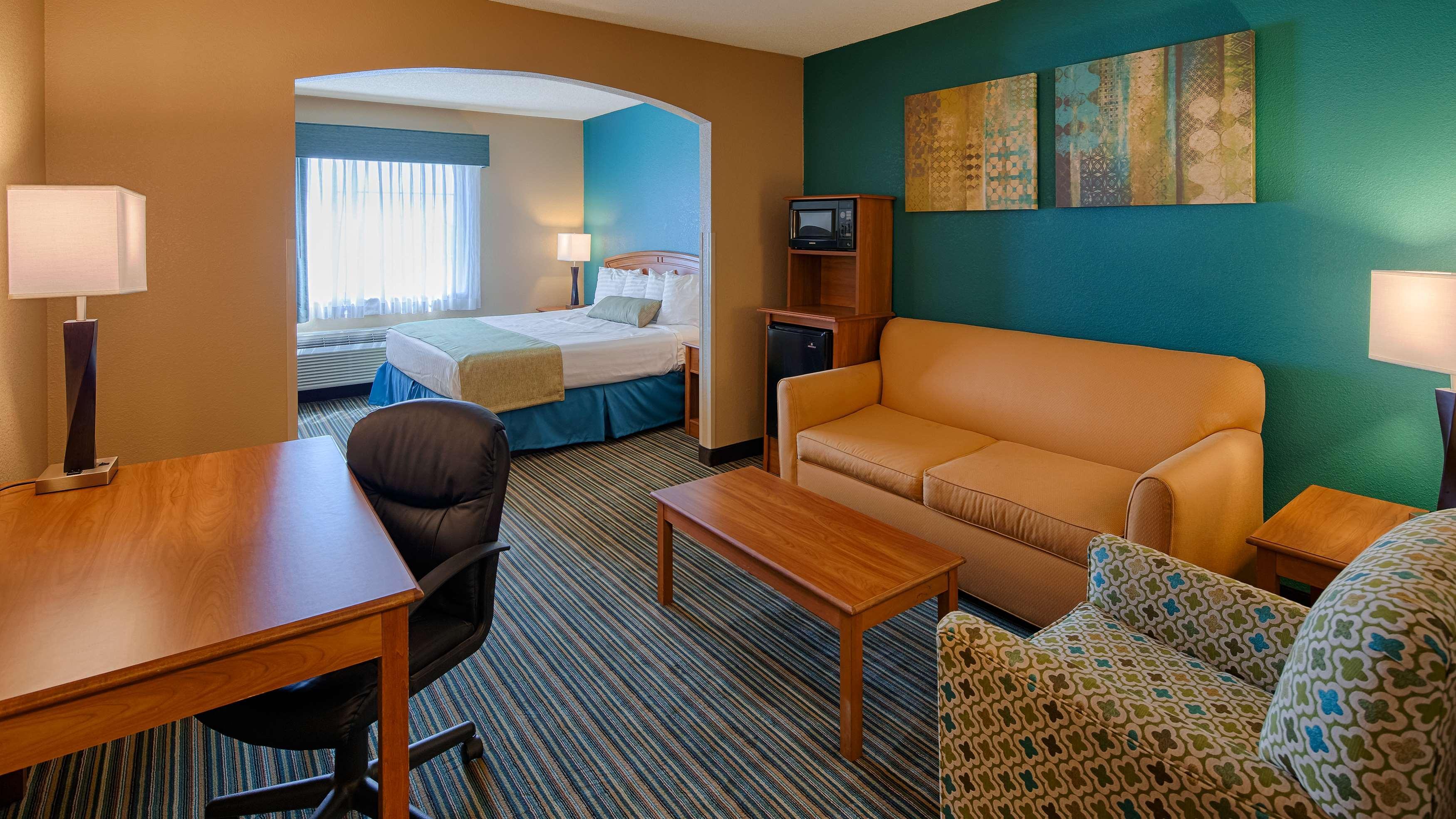 Best Western Governors Inn And Suites Wichita Dış mekan fotoğraf