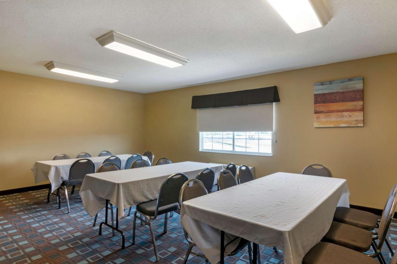 Best Western Governors Inn And Suites Wichita Dış mekan fotoğraf