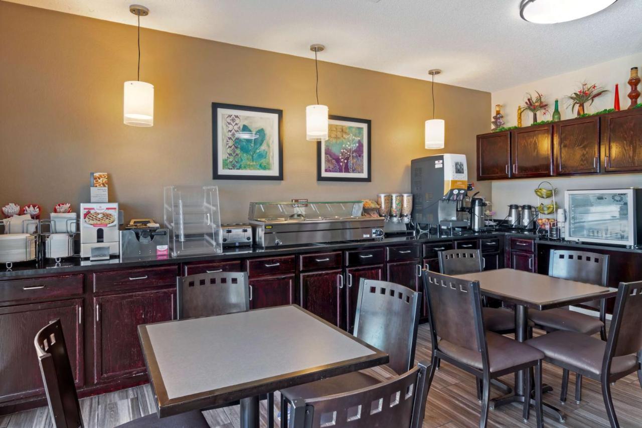 Best Western Governors Inn And Suites Wichita Dış mekan fotoğraf