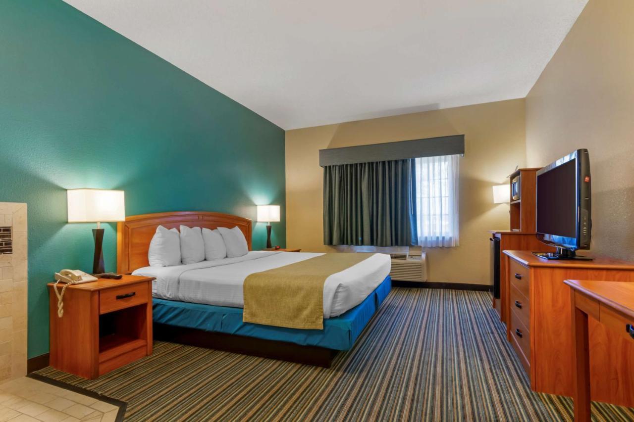 Best Western Governors Inn And Suites Wichita Dış mekan fotoğraf