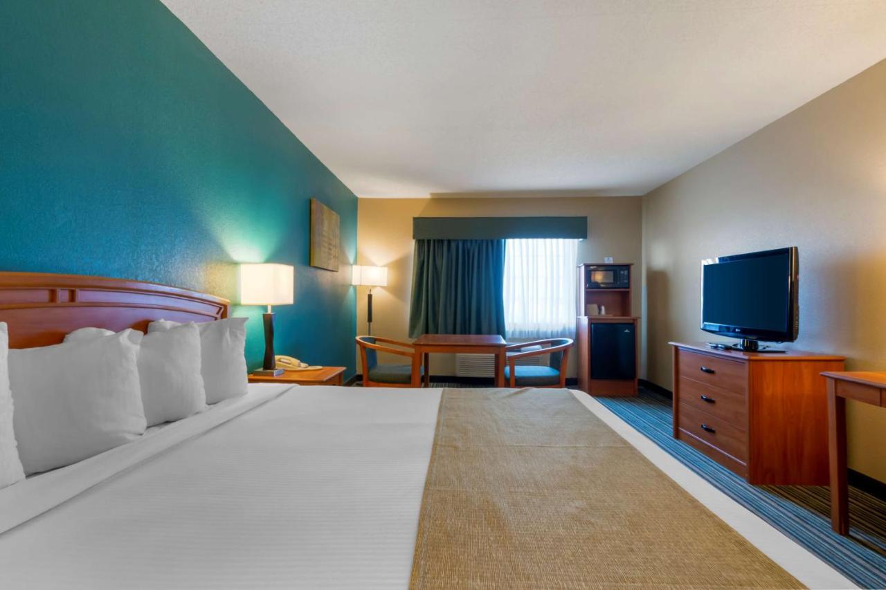 Best Western Governors Inn And Suites Wichita Dış mekan fotoğraf