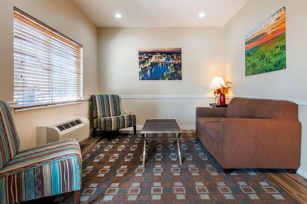 Best Western Governors Inn And Suites Wichita Dış mekan fotoğraf